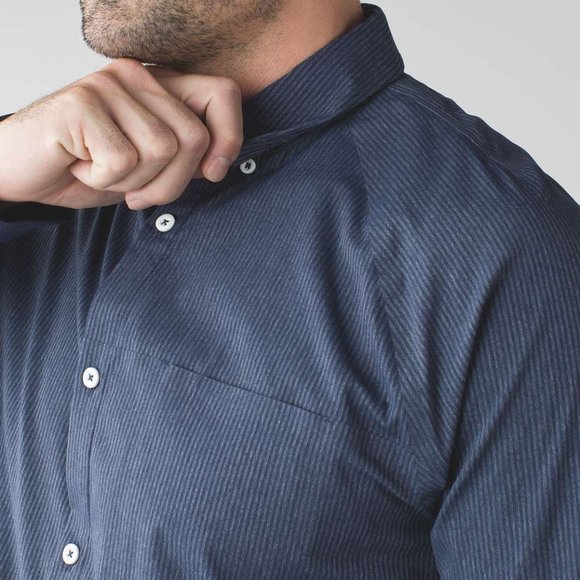 Lululemon Bonded Voyage Long Sleeve Button Down Heathered Deep Navy | Medium - Picture 11 of 12